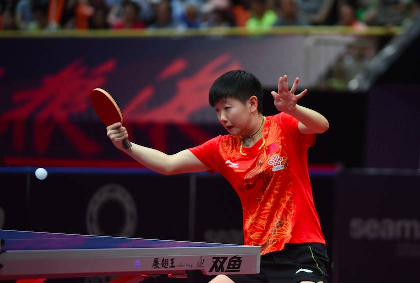 滑雪登山运 滑雪登山运