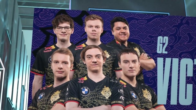 稍显拖沓的 稍显拖沓的