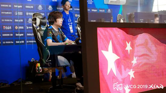 时刻挺身而 时刻挺身而